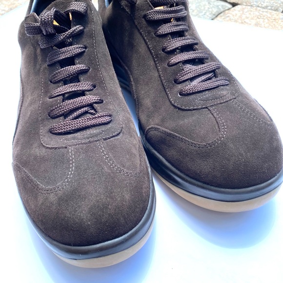 LOUIS VUITTON AUTHENTIC MEN’S VINTAGE SNEAKERS.EUC..USED ONLY ONCE! (LIKE NEW) - Picture 8 of 9